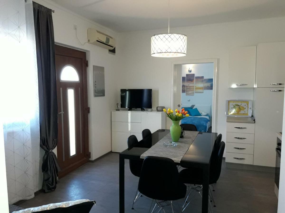 Sukošan Apartmani Tajana מראה חיצוני תמונה