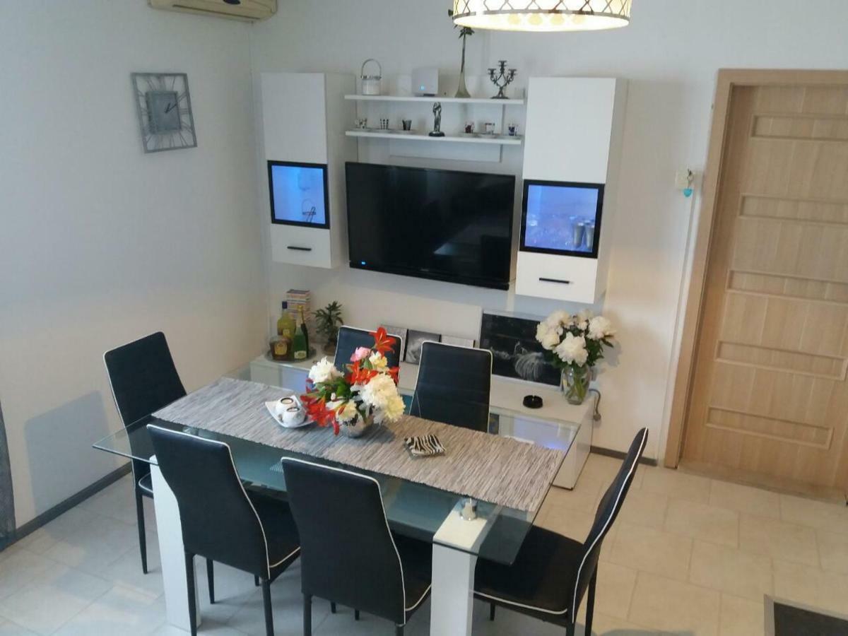 Sukošan Apartmani Tajana מראה חיצוני תמונה